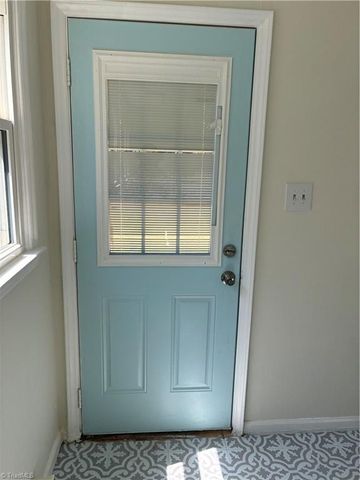 2735 Stratford Drive, Greensboro, NC 27408
