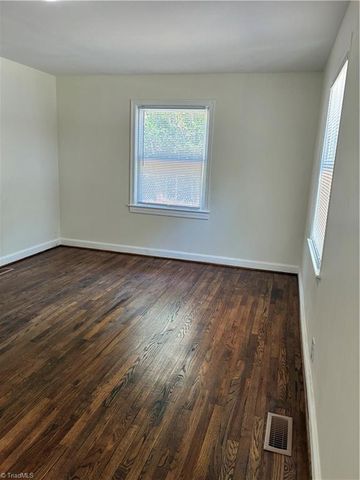 2735 Stratford Drive, Greensboro, NC 27408