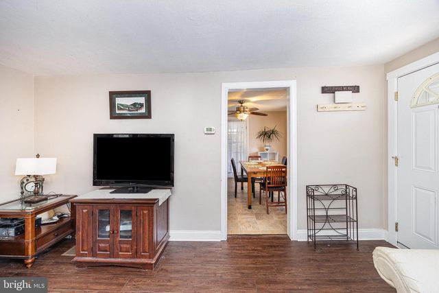 504 HOGESTOWN ROAD, Mechanicsburg, PA 17050