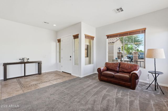 1228 E ARROWHEAD Trail, Gilbert, AZ 85297