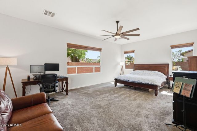 1228 E ARROWHEAD Trail, Gilbert, AZ 85297