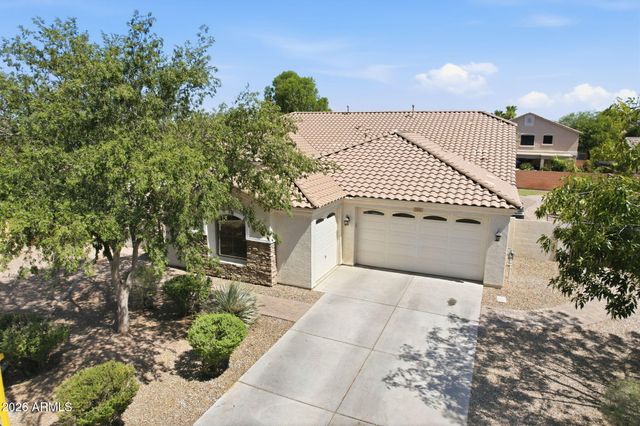 1228 E ARROWHEAD Trail, Gilbert, AZ 85297