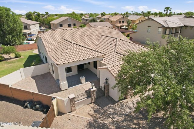 1228 E ARROWHEAD Trail, Gilbert, AZ 85297