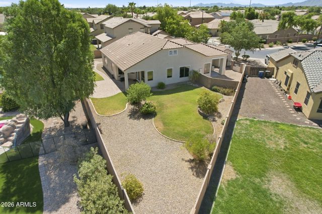 1228 E ARROWHEAD Trail, Gilbert, AZ 85297