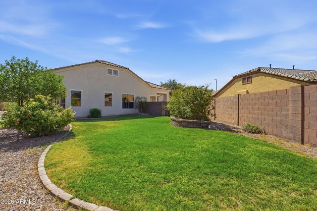 1228 E ARROWHEAD Trail, Gilbert, AZ 85297