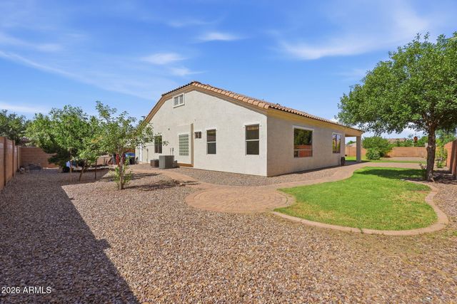 1228 E ARROWHEAD Trail, Gilbert, AZ 85297