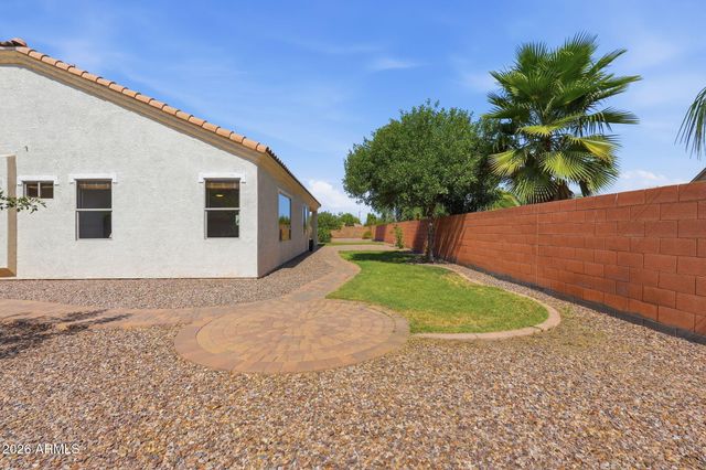 1228 E ARROWHEAD Trail, Gilbert, AZ 85297