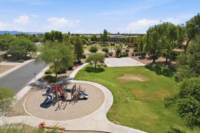 1228 E ARROWHEAD Trail, Gilbert, AZ 85297