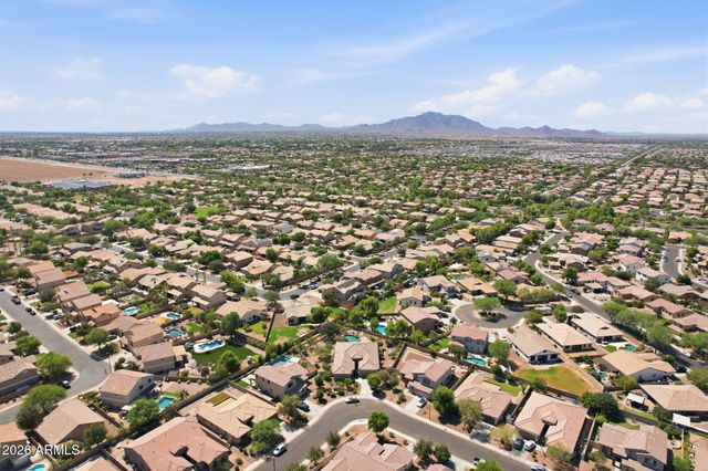 1228 E ARROWHEAD Trail, Gilbert, AZ 85297