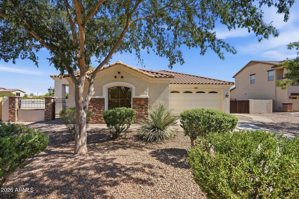 1228 E ARROWHEAD Trail, Gilbert, AZ 85297 — photo 3