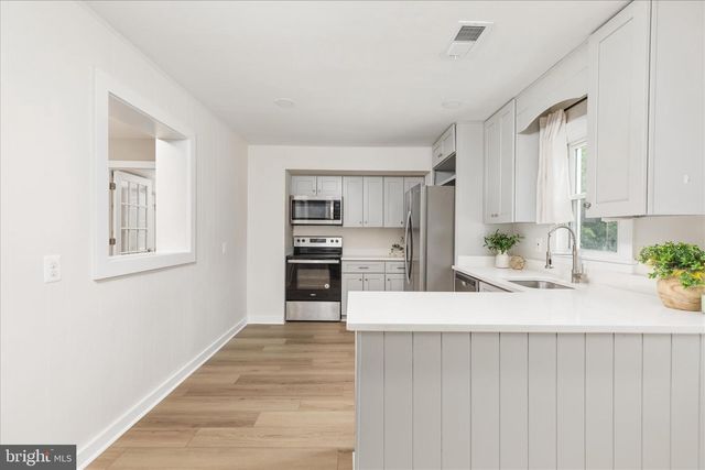 14013 GLENKIRK RD, Gainesville, VA 20155