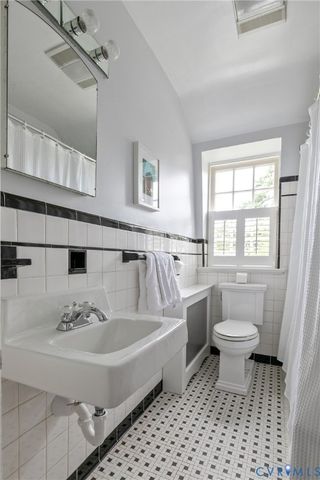 5405 Ditchley Rd, Richmond, VA 23226