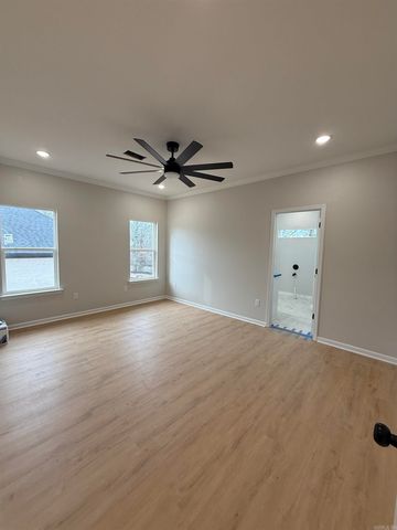 505 Madeleine Circle, Austin, AR 72007