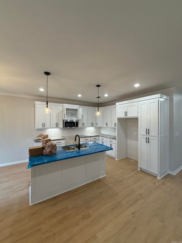 505 Madeleine Circle, Austin, AR 72007