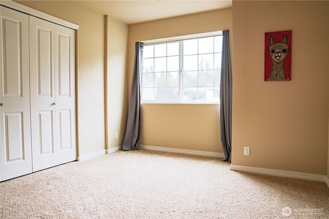 27661 Mcintosh Loop NE, Kingston, WA 98346