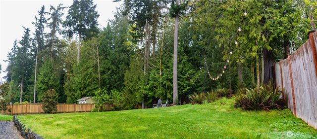 27661 Mcintosh Loop NE, Kingston, WA 98346