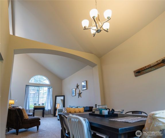 27661 Mcintosh Loop NE, Kingston, WA 98346