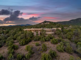 708 Camino Ocaso Del Sol, Santa Fe, NM 87505