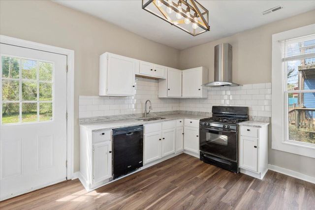 1426 Chapman AVE, Roanoke, VA 24016