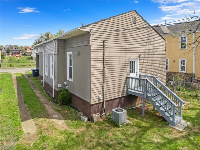 1426 Chapman AVE, Roanoke, VA 24016