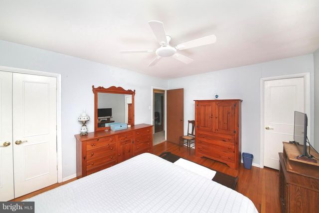 1448 WHEATON LN, North Wales, PA 19454