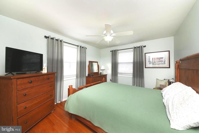 1448 WHEATON LN, North Wales, PA 19454