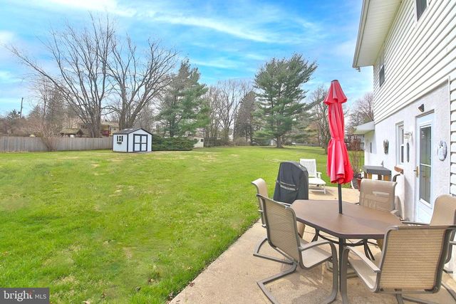 1448 WHEATON LN, North Wales, PA 19454