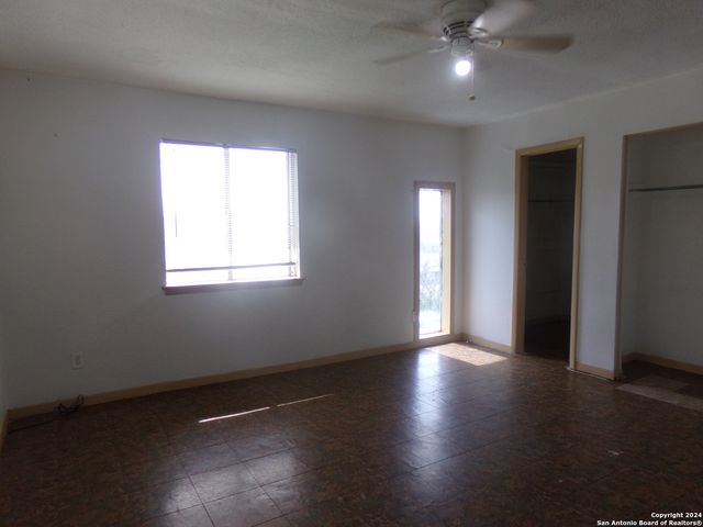 4835 Gus Eckert Rd Apt 3, San Antonio, TX 78240