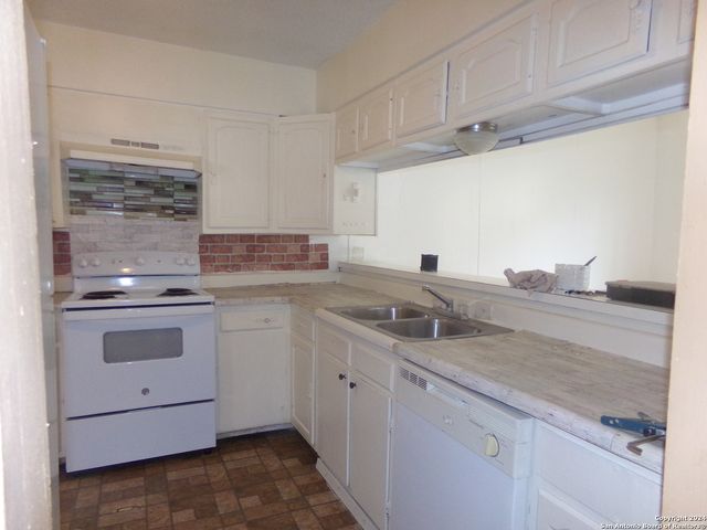 4835 Gus Eckert Rd Apt 3, San Antonio, TX 78240