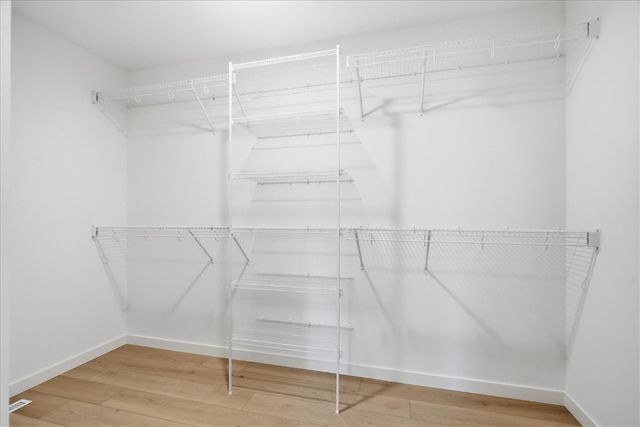 121 Hackberry Dr, Palo, IA 52324