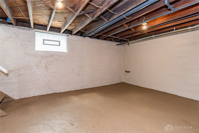 2316 S Dixie Drive, Kettering, OH 45409