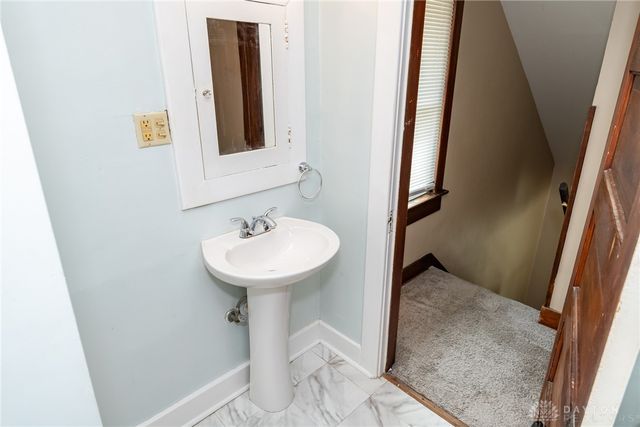 2316 S Dixie Drive, Kettering, OH 45409