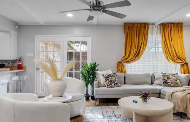 9005 Villa Park Circle, Dallas, TX 75225