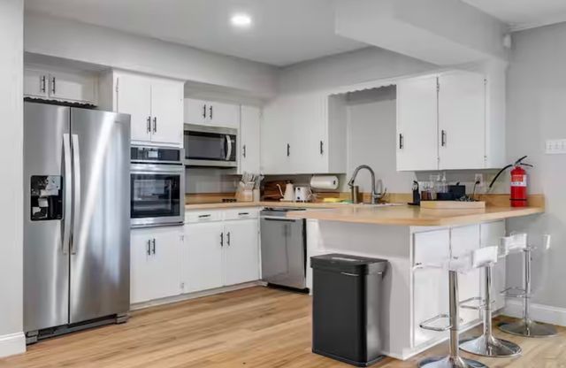 9005 Villa Park Circle, Dallas, TX 75225