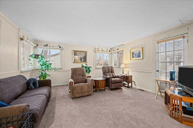 631 Venice Court, Schaumburg, IL 60193