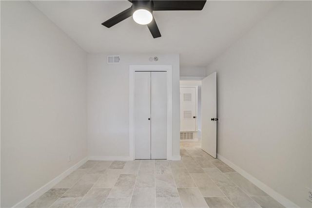 2600 Penny LN 118, Austin, TX 78757