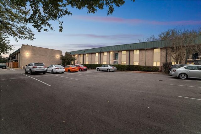 2600 Penny LN 118, Austin, TX 78757