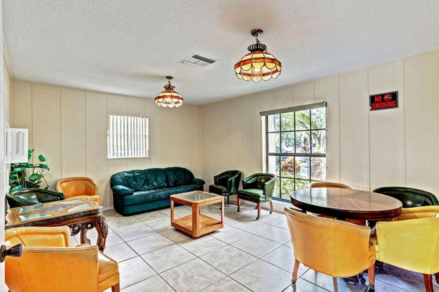 10789 N Military Trail 6, Palm Beach Gardens, FL 33410