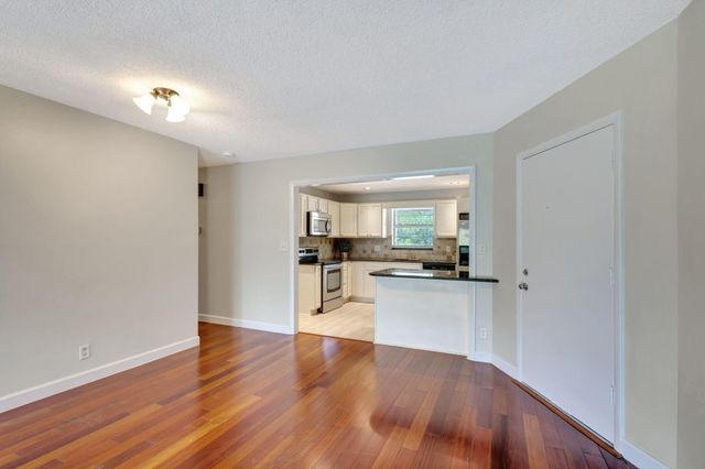 10789 N Military Trail 6, Palm Beach Gardens, FL 33410