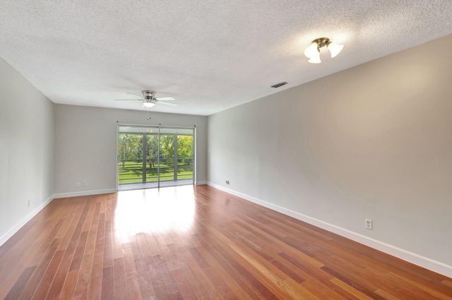 10789 N Military Trail 6, Palm Beach Gardens, FL 33410