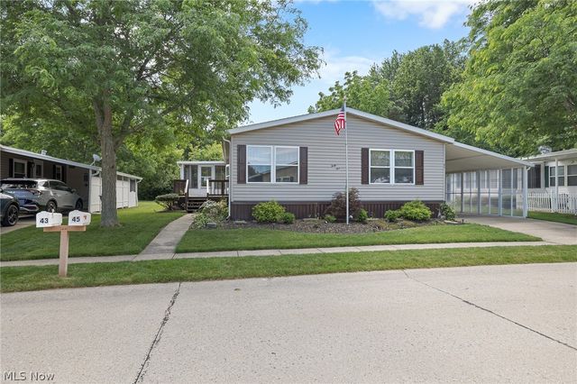 45 Periwinkle Drive, Olmsted Twp, OH 44138