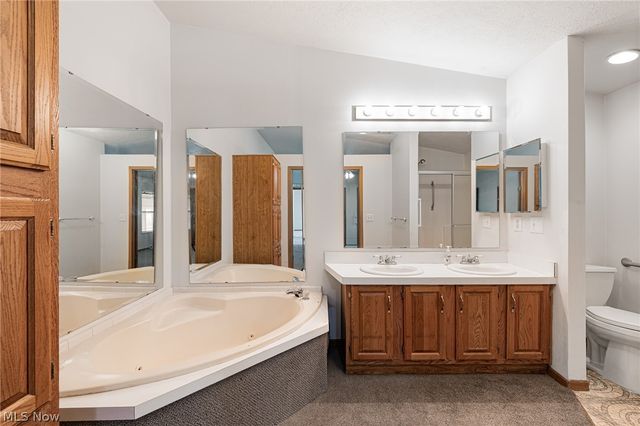 45 Periwinkle Drive, Olmsted Twp, OH 44138