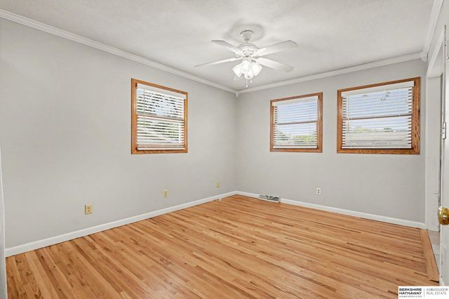 9142 Manderson Street, Omaha, NE 68134