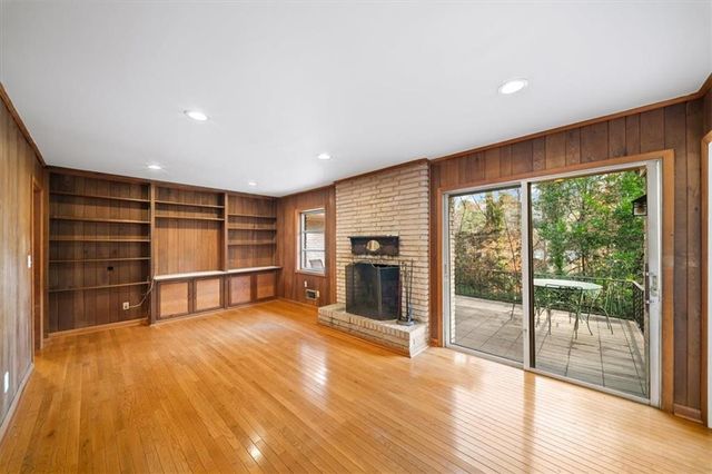 1570 Nantahalla NE Court, Atlanta, GA 30329