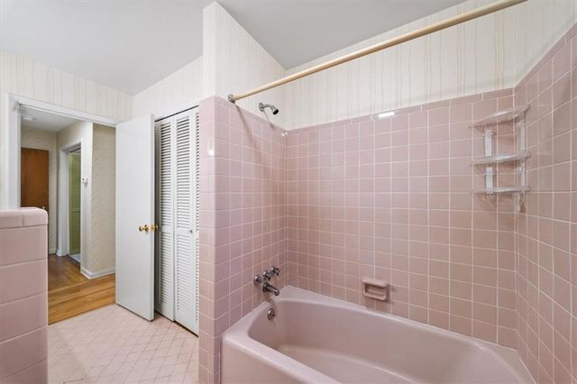 1570 Nantahalla NE Court, Atlanta, GA 30329