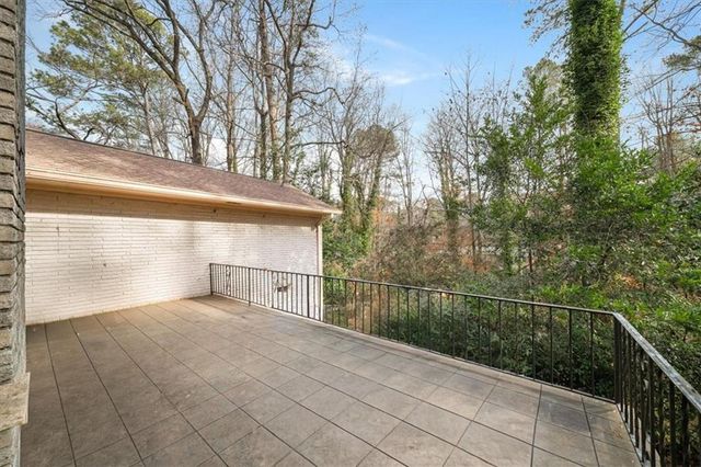 1570 Nantahalla NE Court, Atlanta, GA 30329