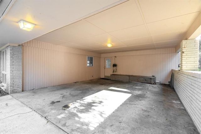 1570 Nantahalla NE Court, Atlanta, GA 30329