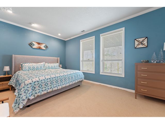 1546 Nw BENFIELD Dr, Portland, OR 97229