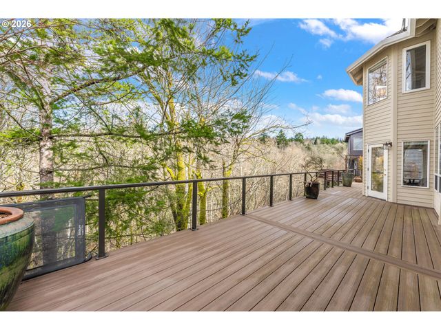 1546 Nw BENFIELD Dr, Portland, OR 97229