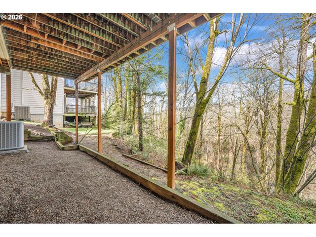 1546 Nw BENFIELD Dr, Portland, OR 97229